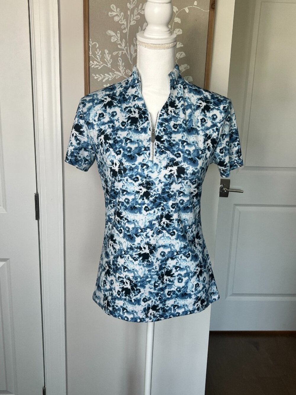 Greg Norman Short Sleeve Athletic Top
